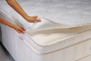 Az ortopéd matrac választása: jellemzők, töltőanyagok típusai, méretei